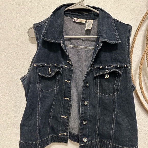 Faded Glory Authentic Denim Jacket with Stud details - Picture 1 of 7